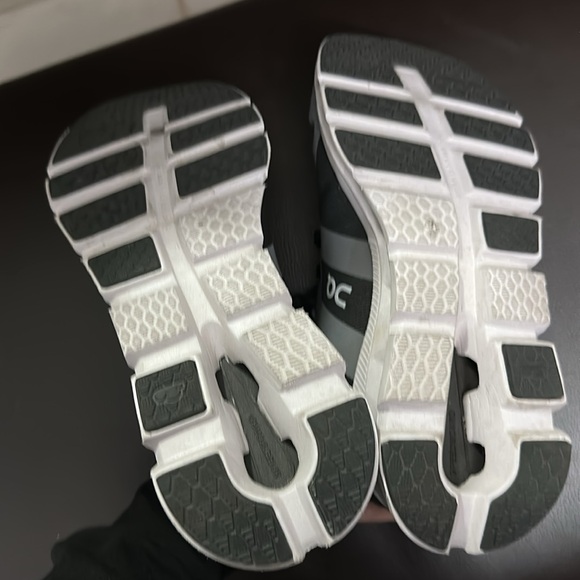 On Running Cloudrunner Shoes 
Current condition, see last 4 photos updated. - Picture 8 of 8